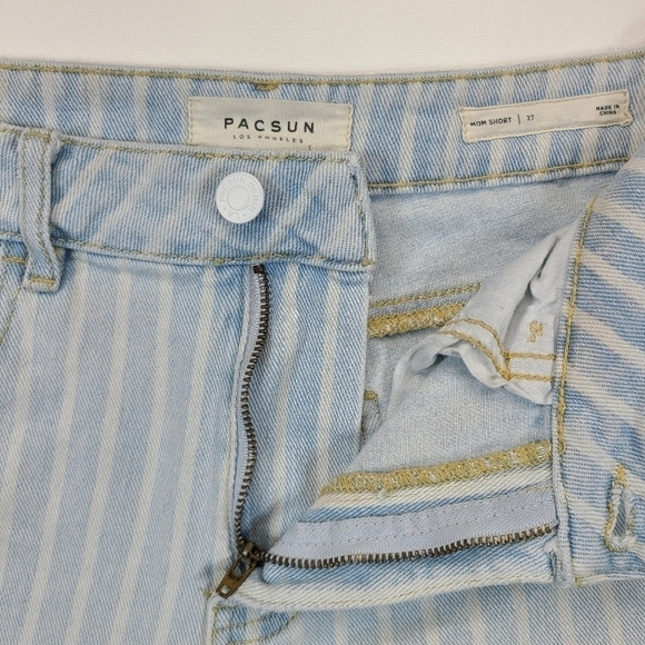 PacSun Mom Shorts Size 27 - Picture 6 of 16